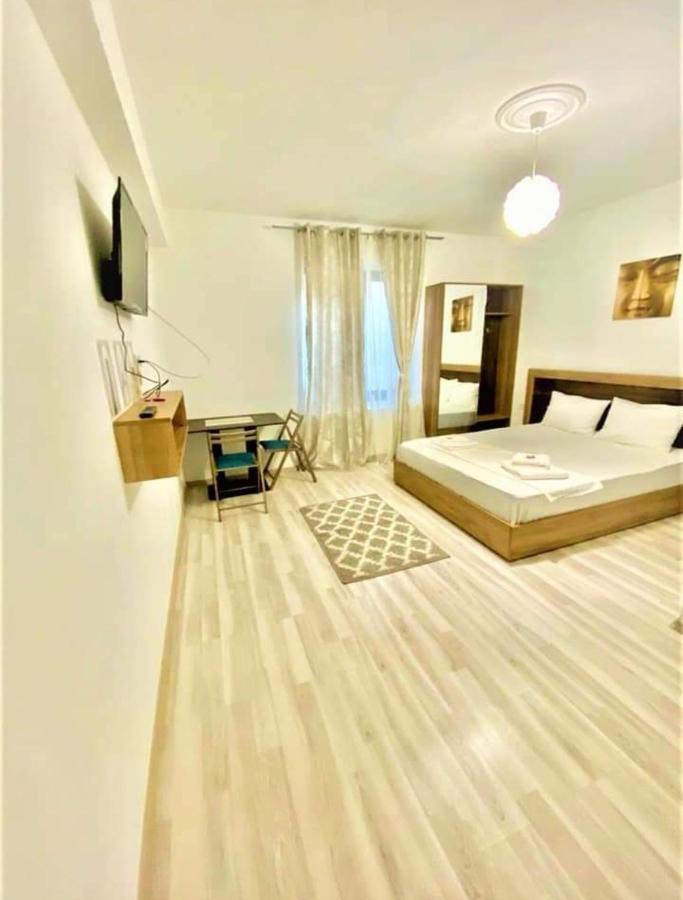 Hotel Ipsilanti Iasi Esterno foto
