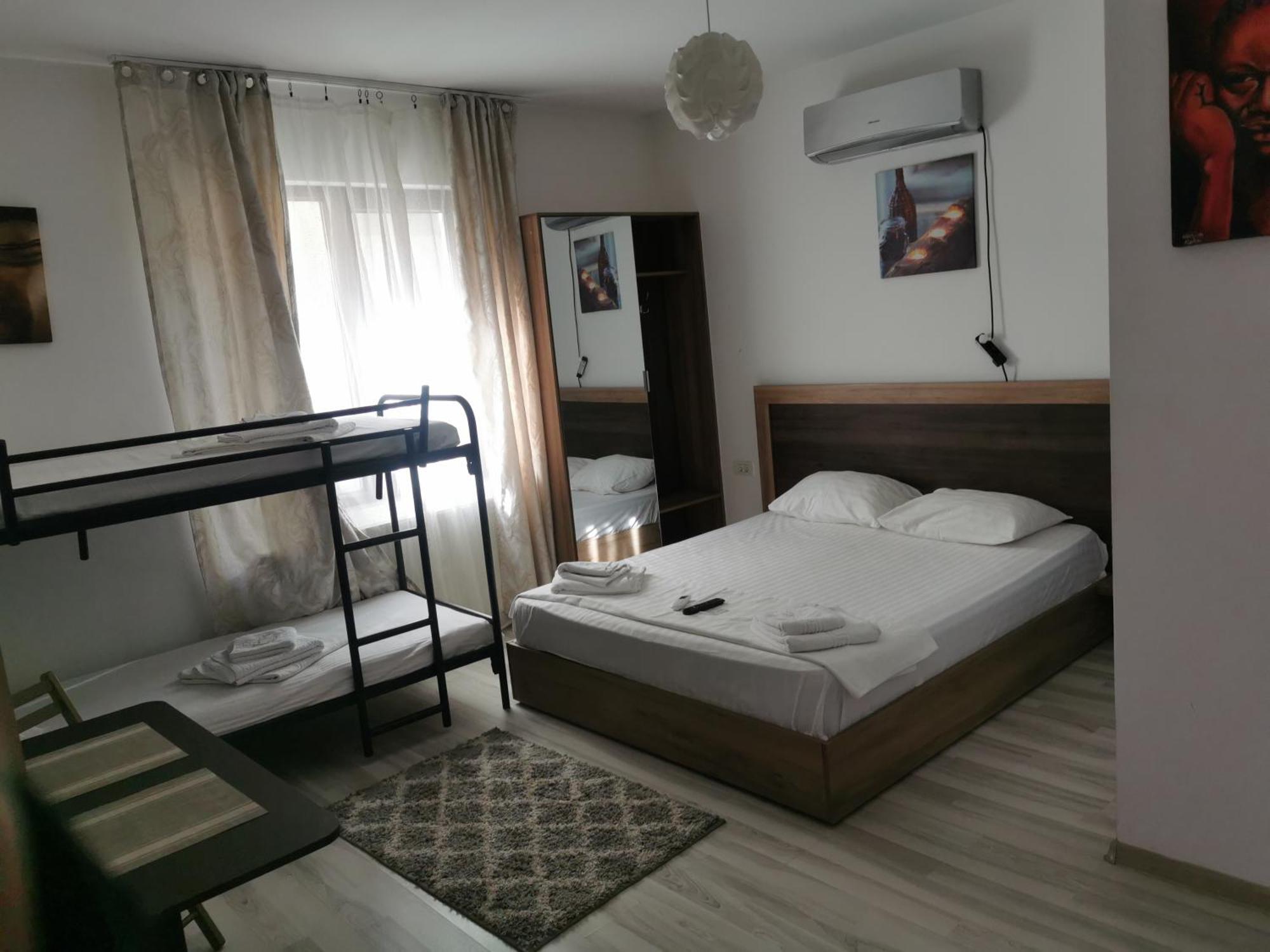 Hotel Ipsilanti Iasi Esterno foto