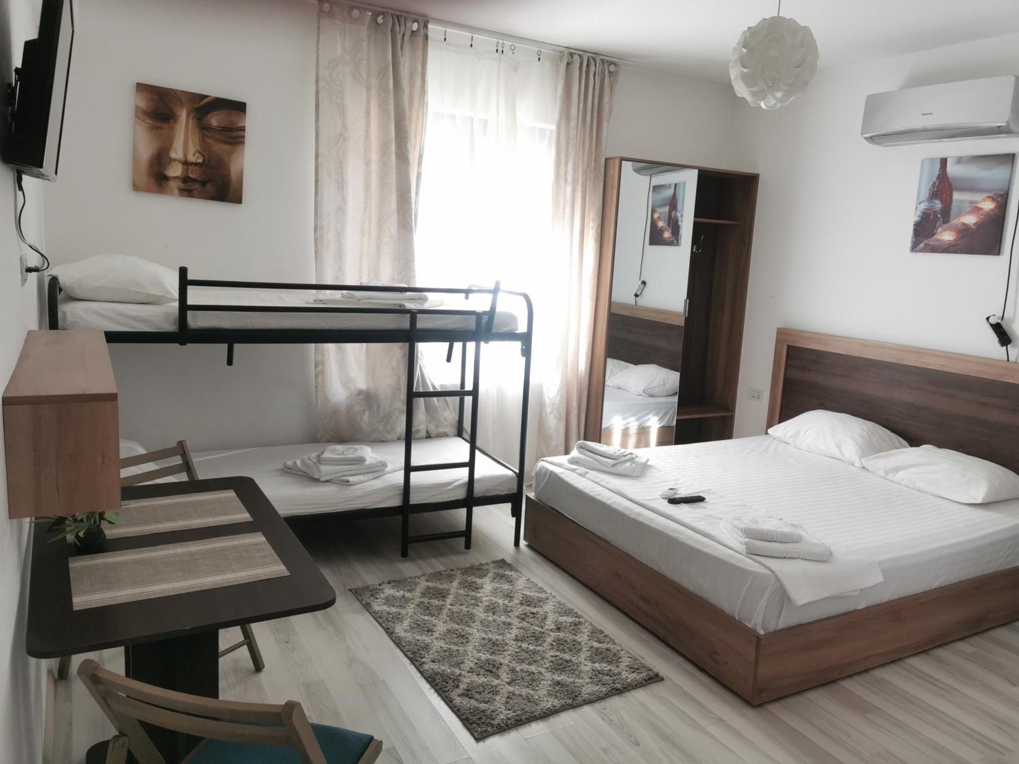 Hotel Ipsilanti Iasi Esterno foto
