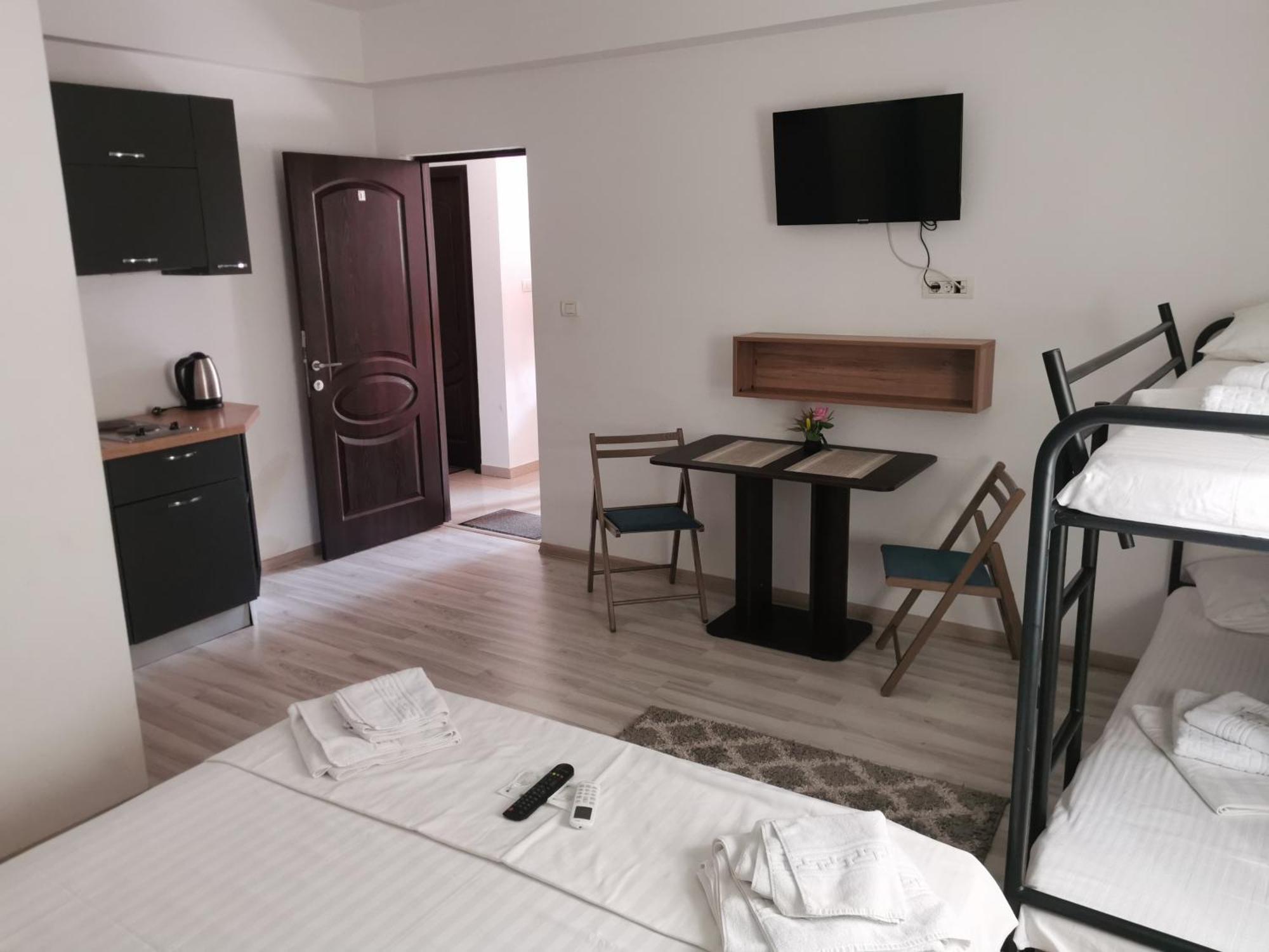 Hotel Ipsilanti Iasi Esterno foto